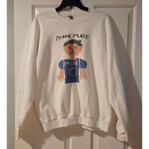 Drake Maye Patriots Crew Neck Sweatshirt Men's Medium White PURELY BOSTON